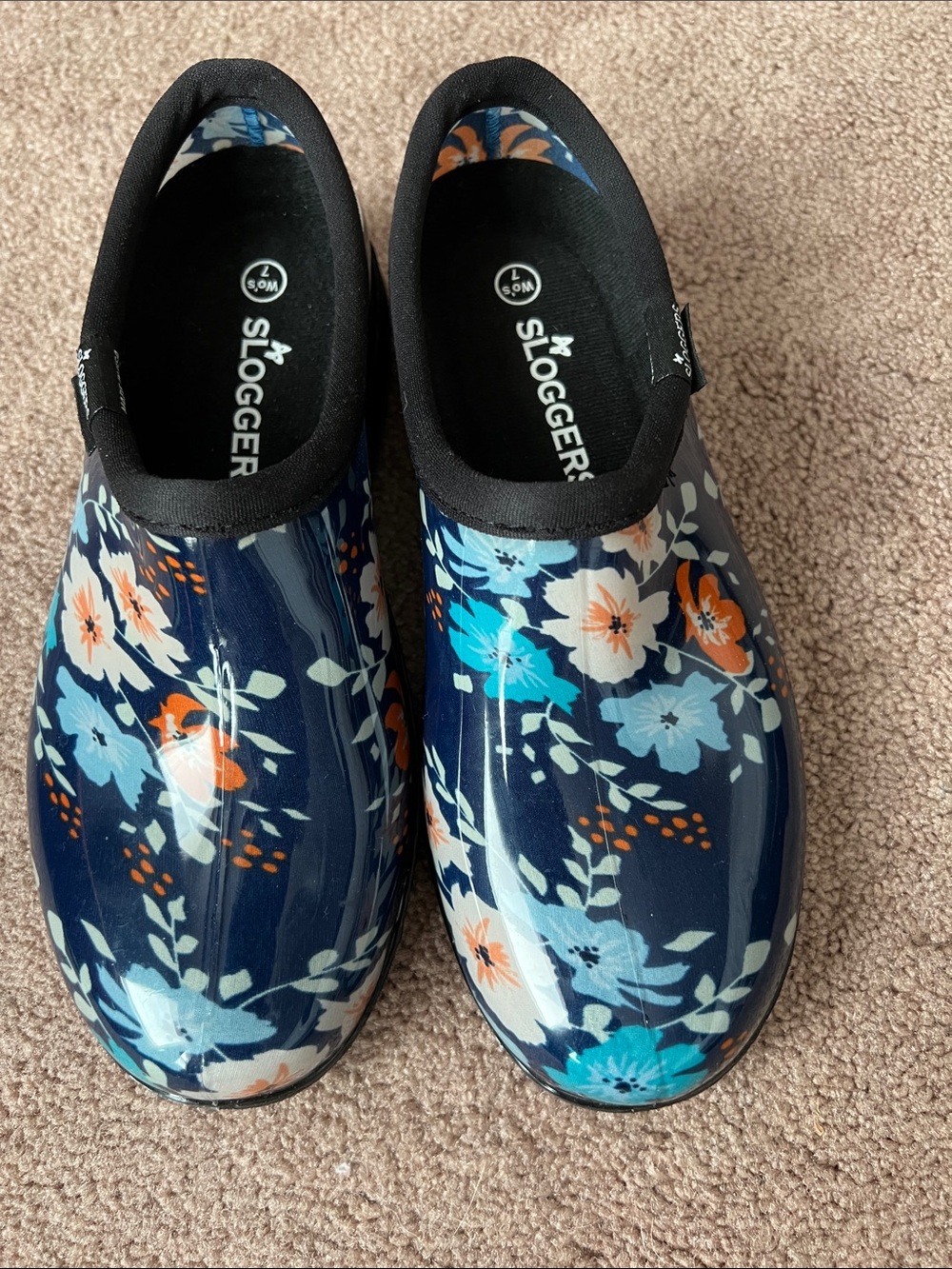 NWOT Women’s size 7 Sloggers garden shoe